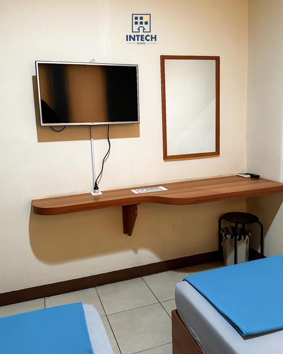 Intech Hostel Bandung Exterior photo